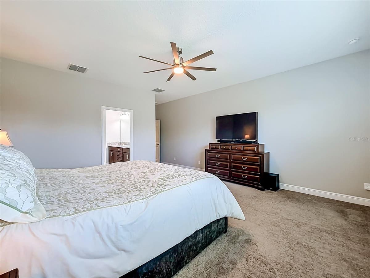 19563 LEONARD ROAD — photo 16 of 49