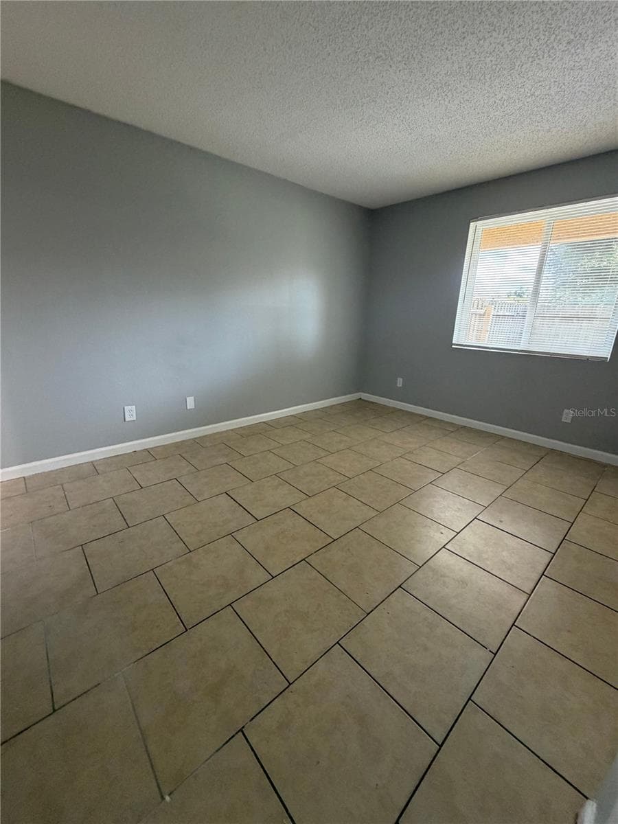 233 THORN TREE PLACE — photo 7 of 20