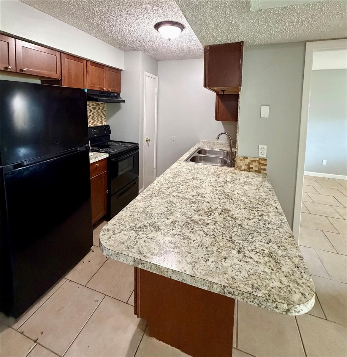 233 THORN TREE PLACE — photo 6 of 20