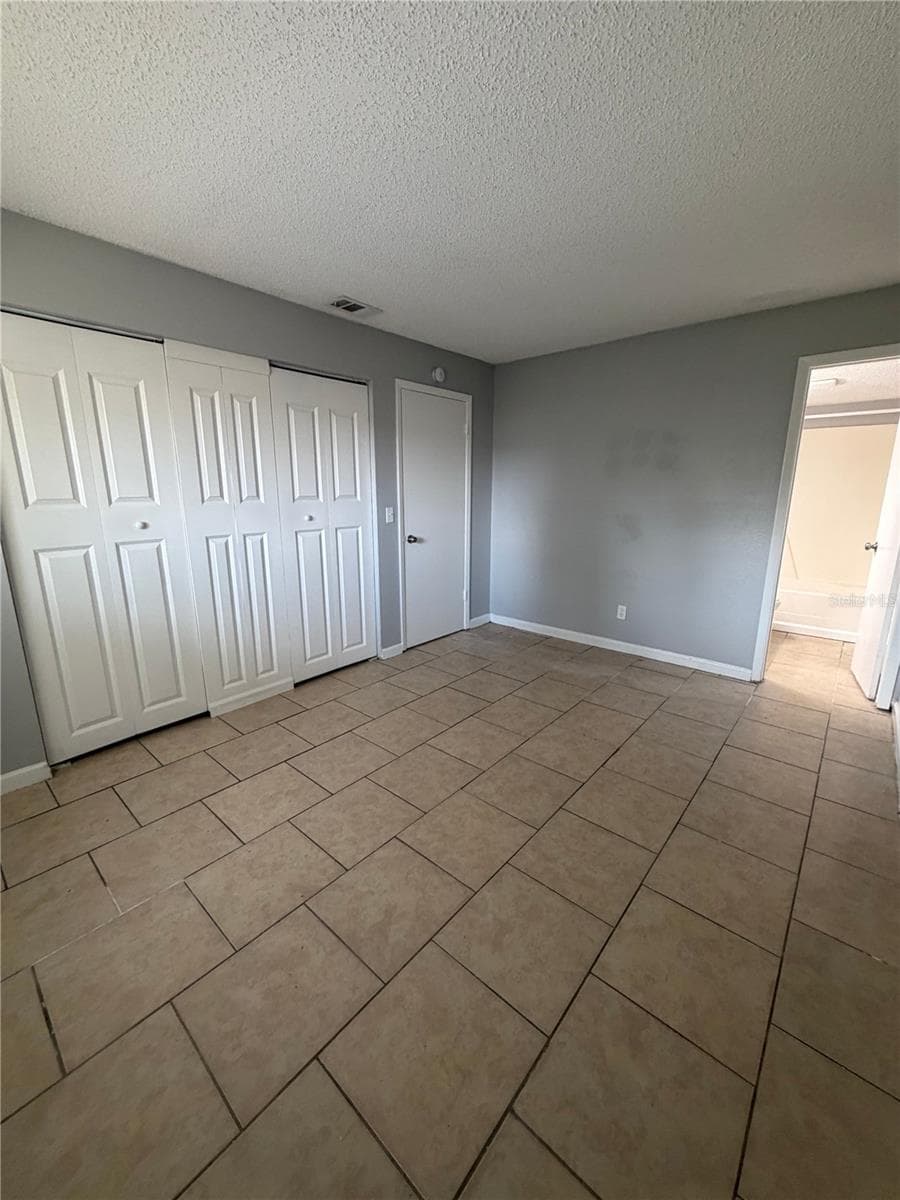 233 THORN TREE PLACE — photo 8 of 20