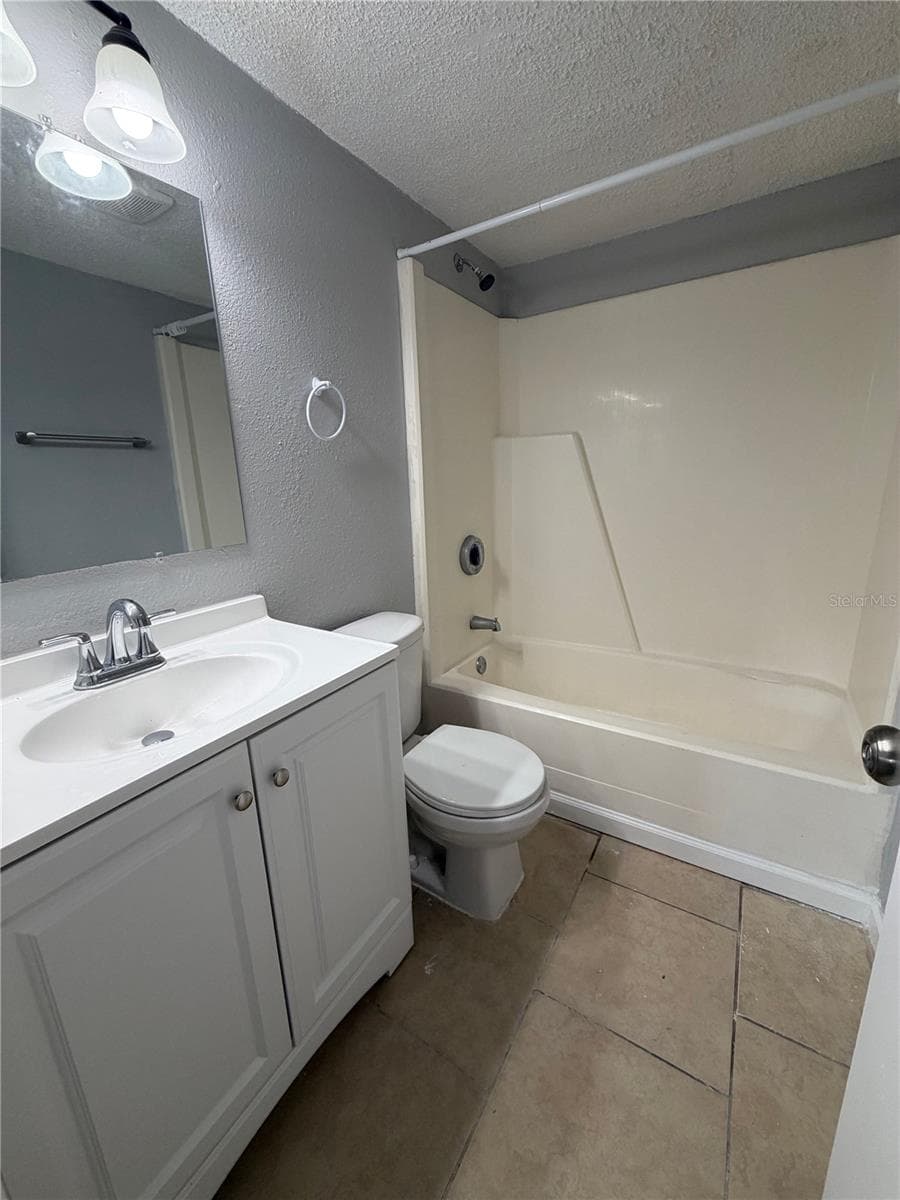 233 THORN TREE PLACE — photo 9 of 20