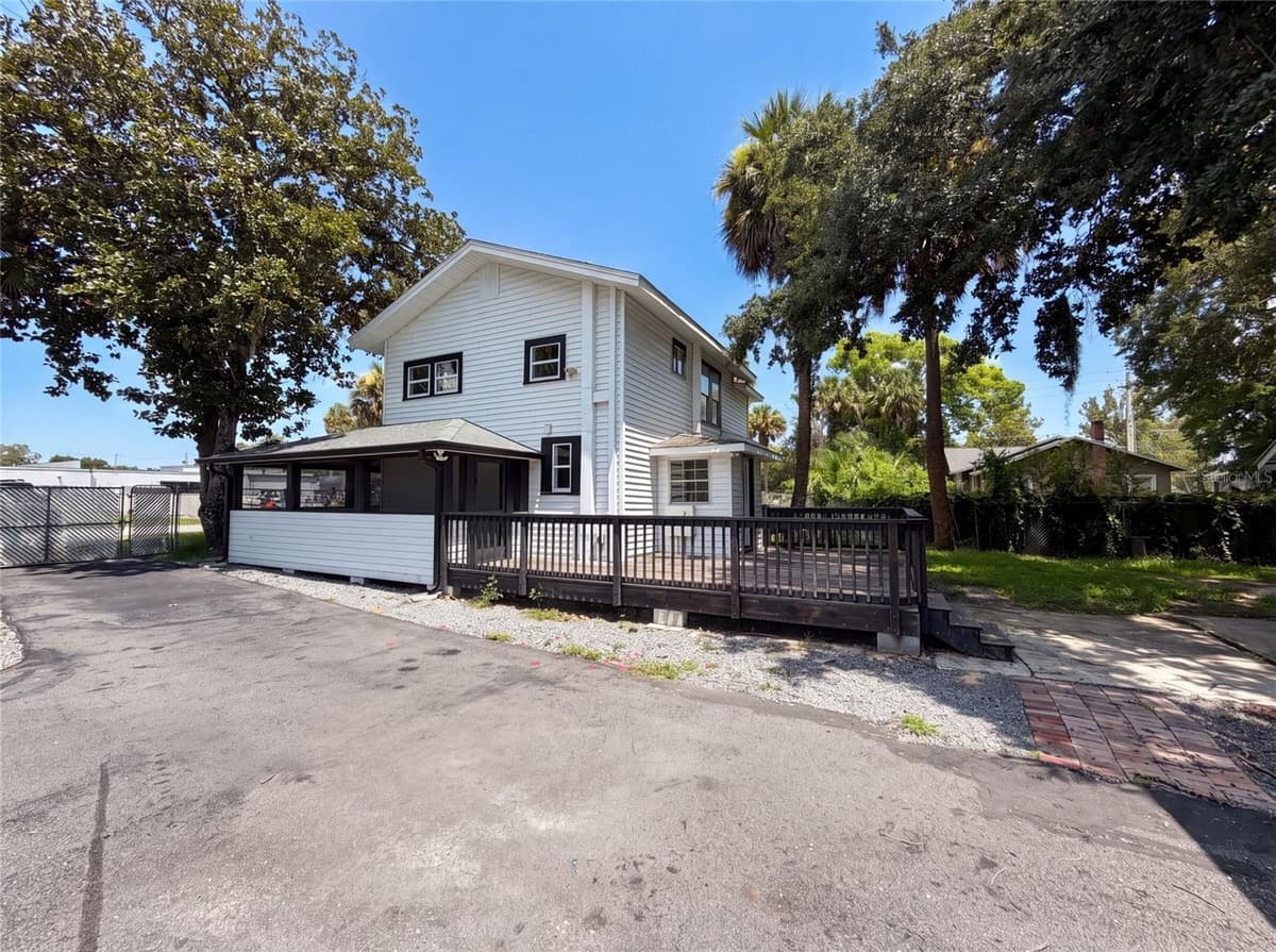111 OLEANDER AVENUE — photo 30 of 35