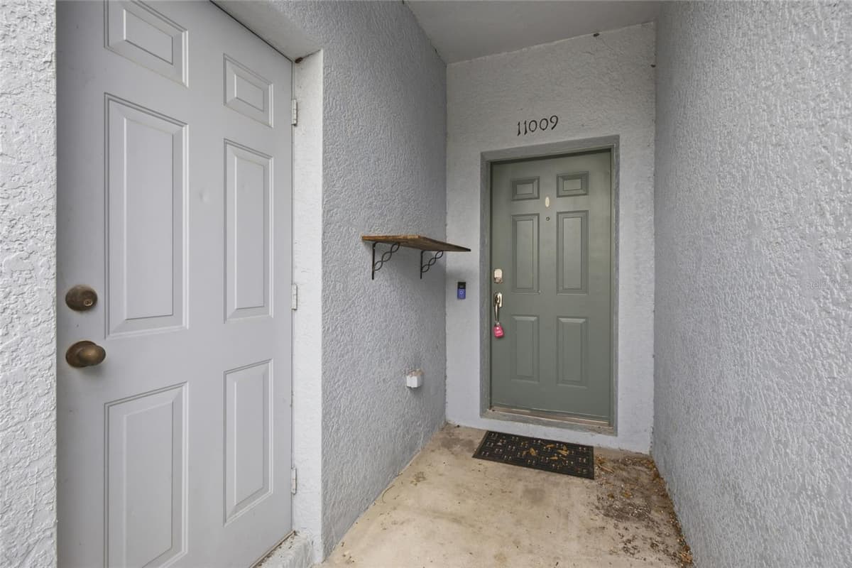 11009 WINTER CREST DRIVE — photo 3 of 26