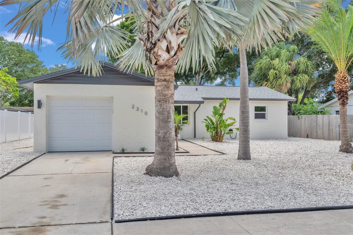 2310 MARY SUE STREET — photo 1 of 35