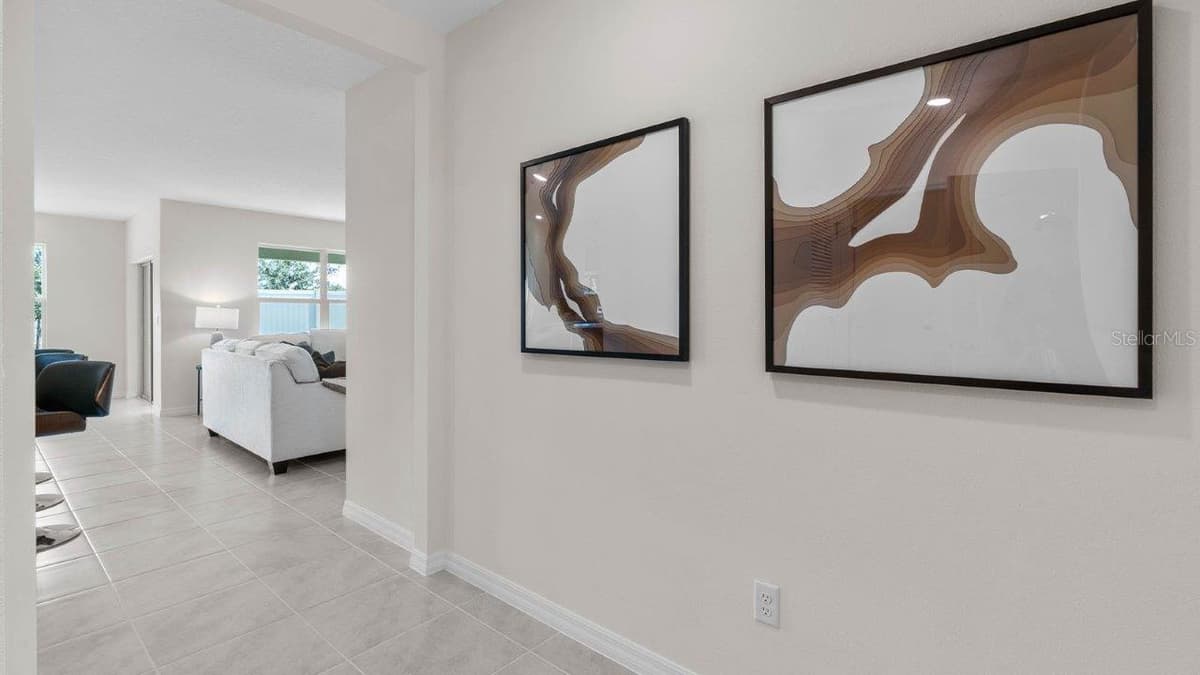 3740 GIORGIO DRIVE — photo 9 of 38