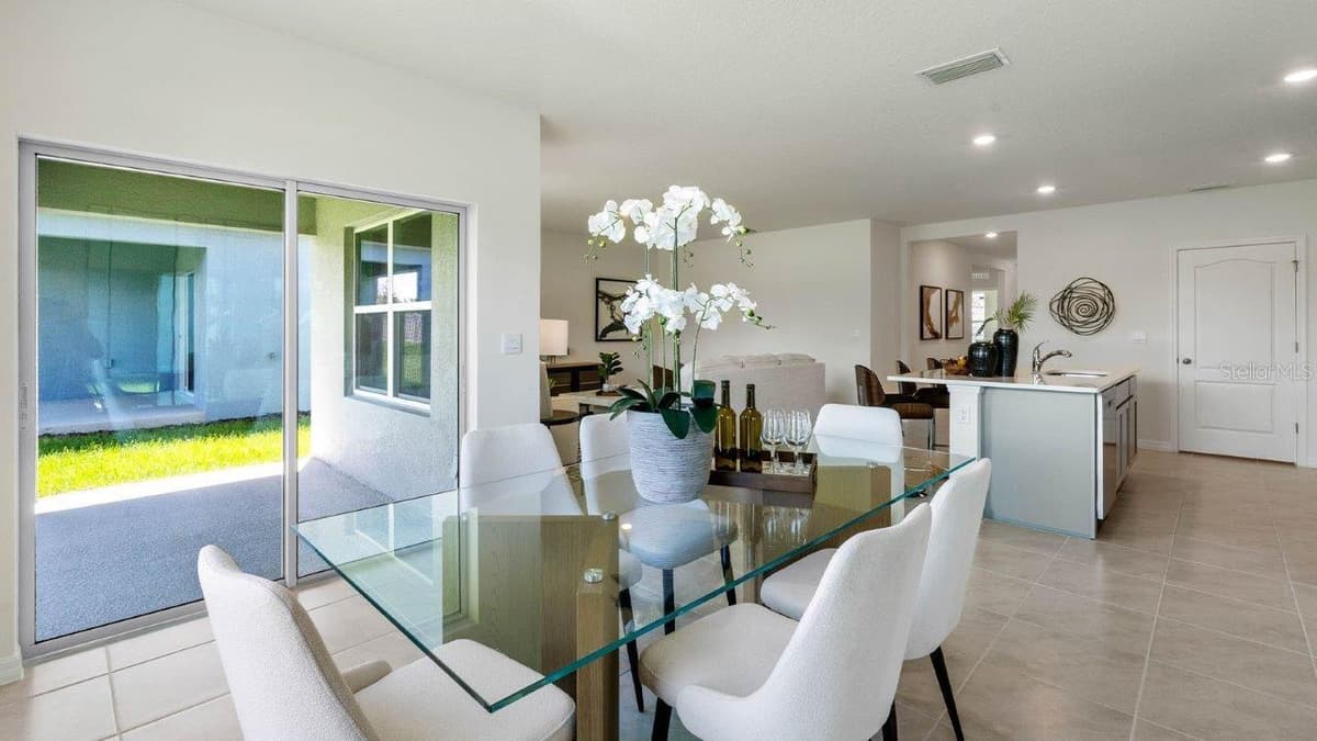 3740 GIORGIO DRIVE — photo 16 of 38