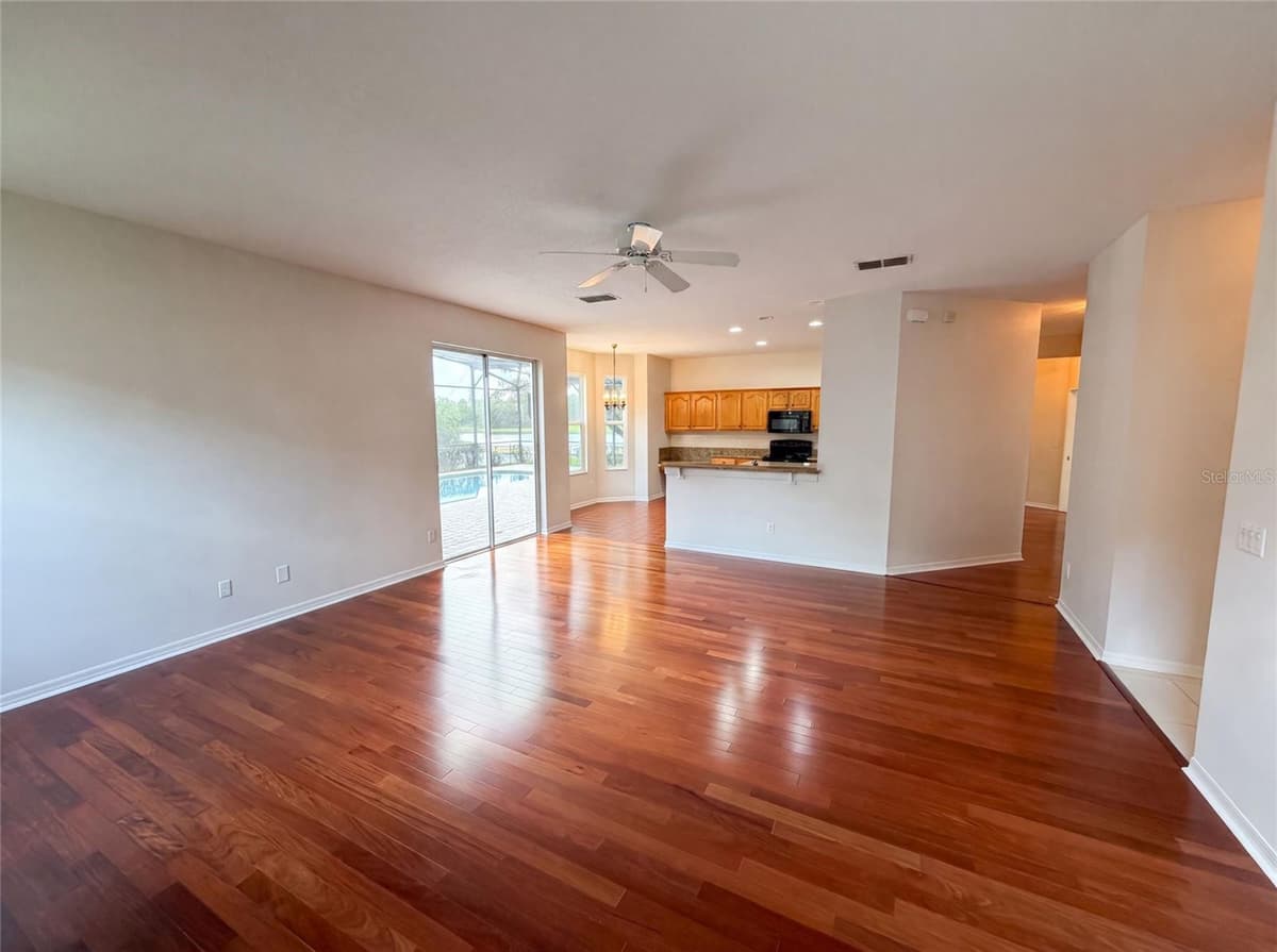 1379 HAMPSTEAD TERRACE — photo 13 of 39