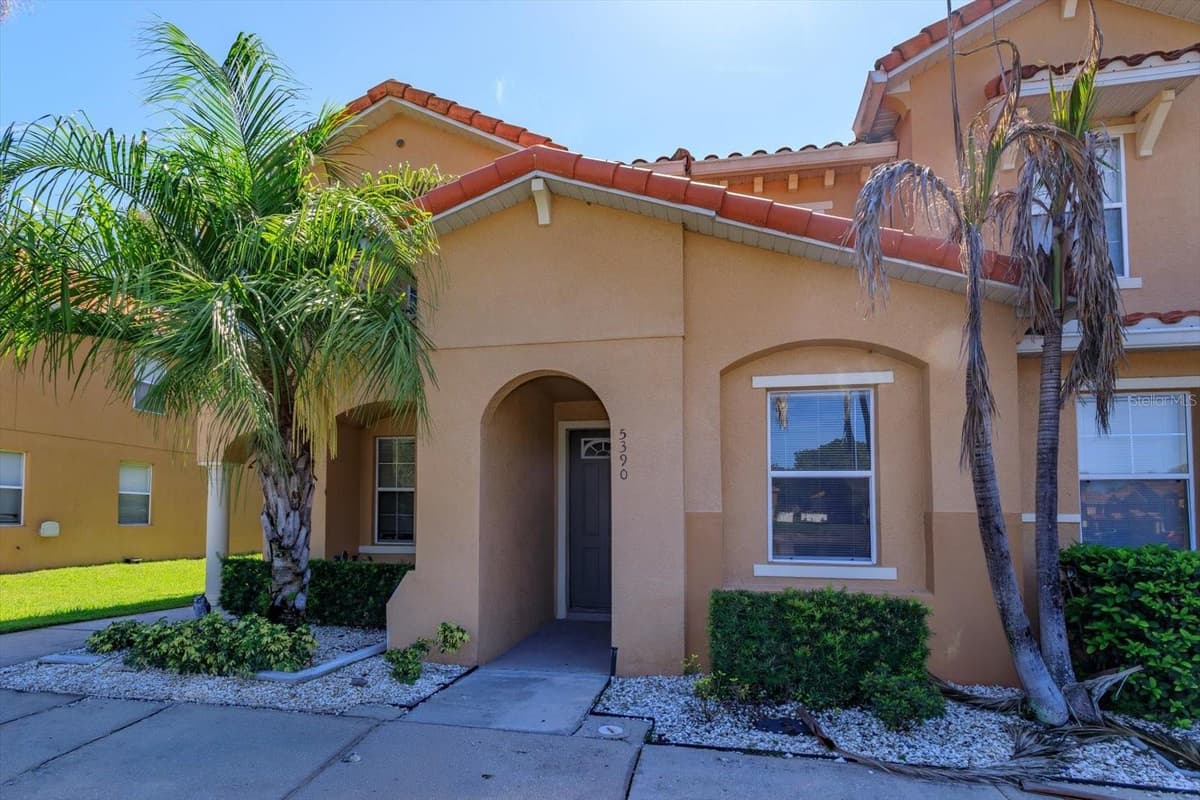 5390 PARADISE CAY CIRCLE — photo 1 of 20