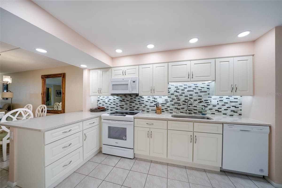 713 BAYPORT WAY — photo 10 of 35