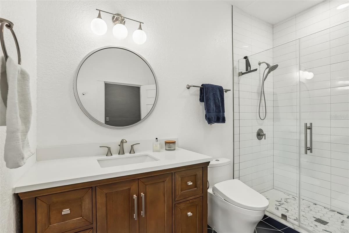 2126 BEACH STREET — photo 19 of 45