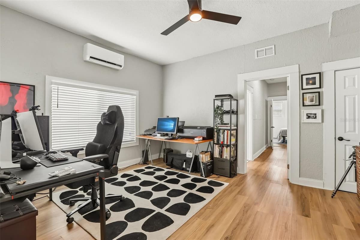 2126 BEACH STREET — photo 32 of 45