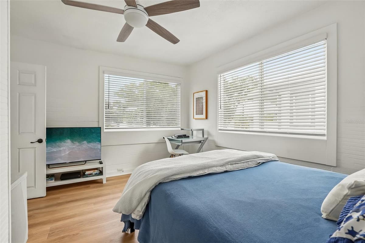 2126 BEACH STREET — photo 28 of 45