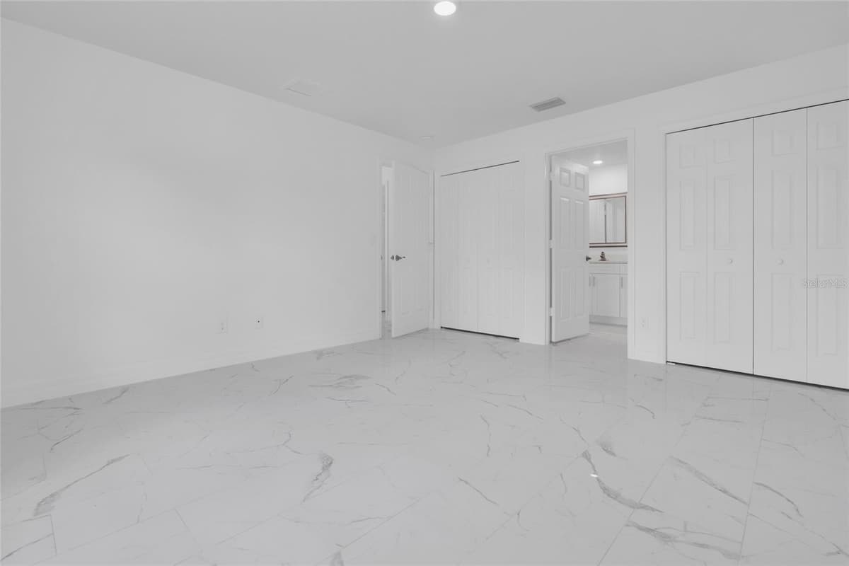310 9TH TERRACE — photo 19 of 37