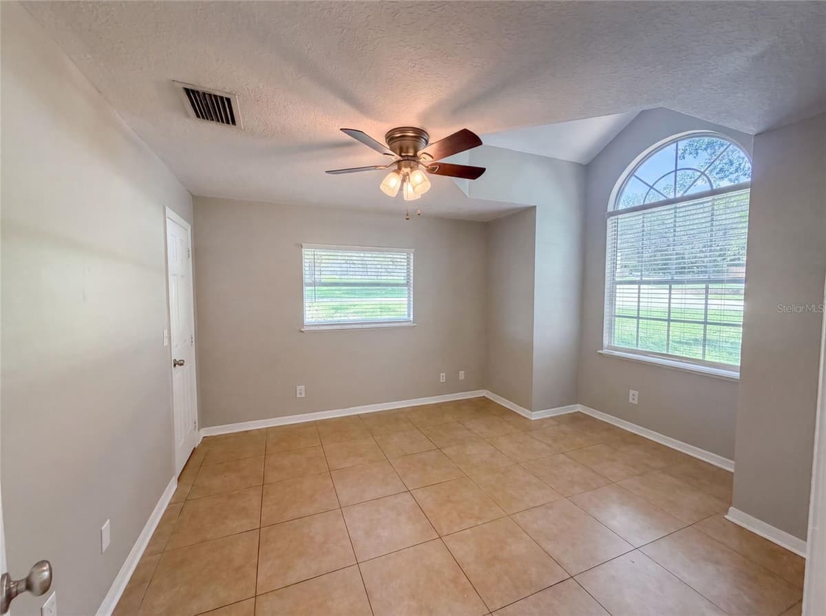 17802 JEFFERSON STREET — photo 3 of 28