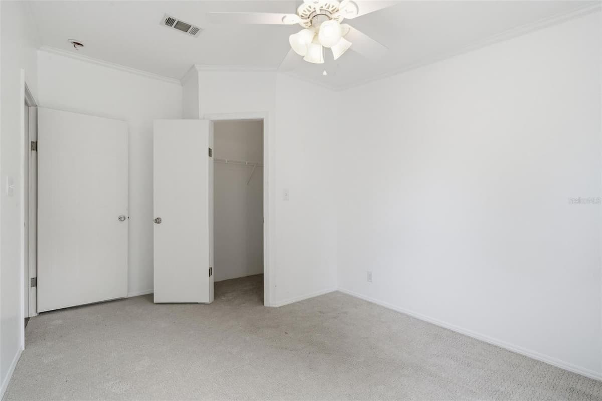 2564 CREDE AVENUE — photo 27 of 63