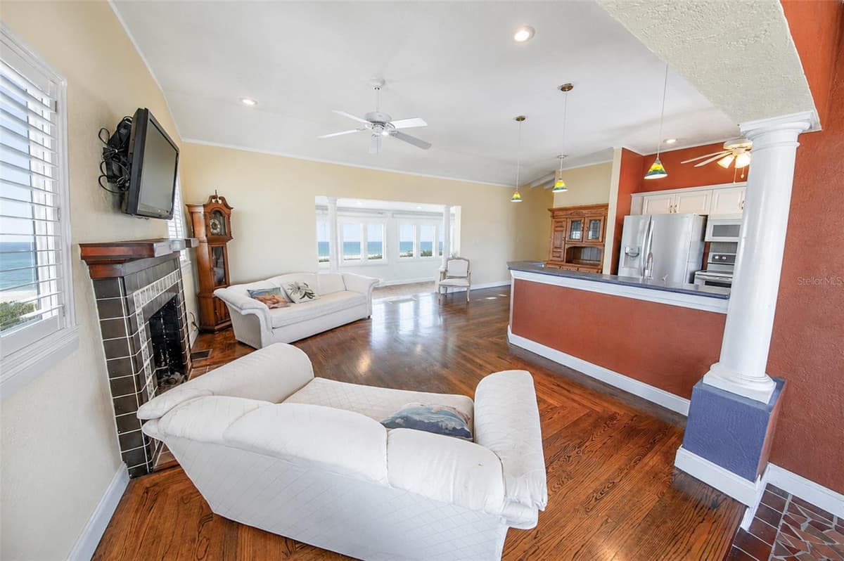 3873 ATLANTIC AVENUE — photo 3 of 18