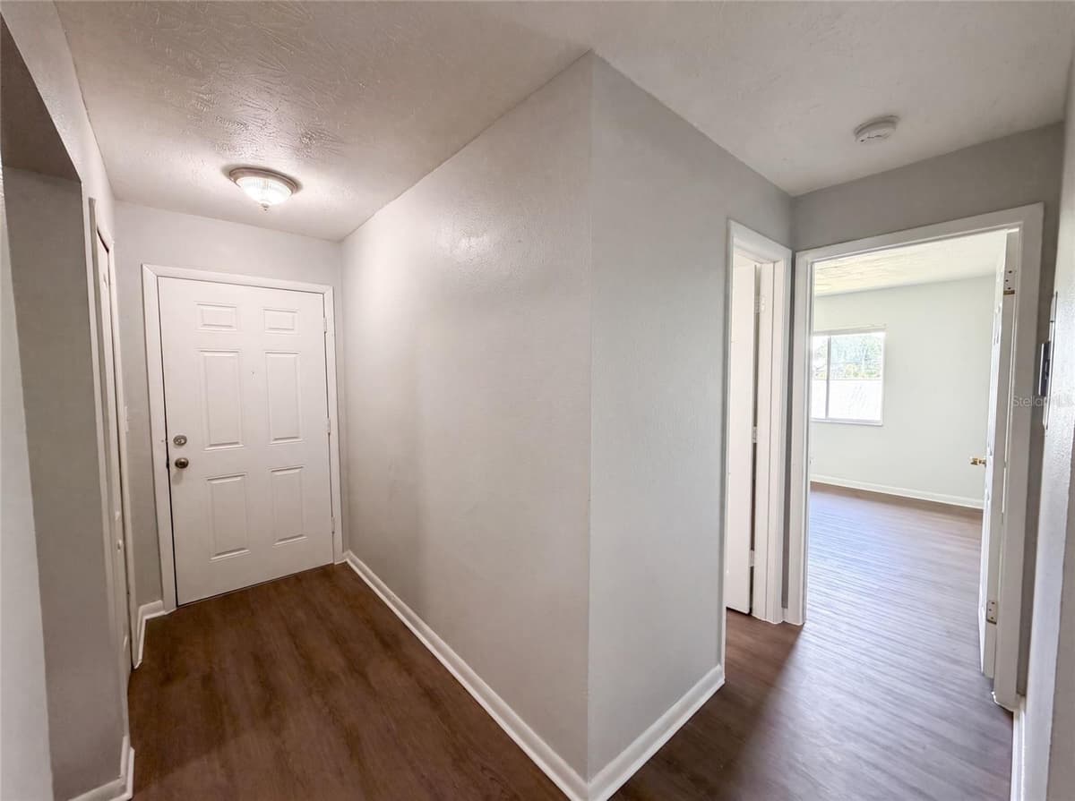 5213 VIA HACIENDA CIRCLE — photo 15 of 26