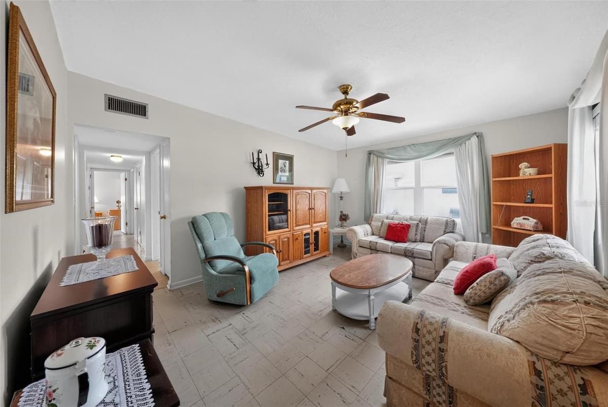 2514 DRAKE DRIVE — photo 11 of 46