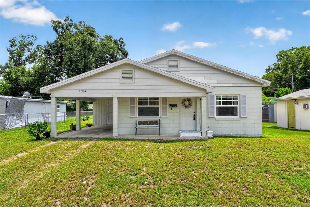 2514 DRAKE DRIVE — photo 1 of 46