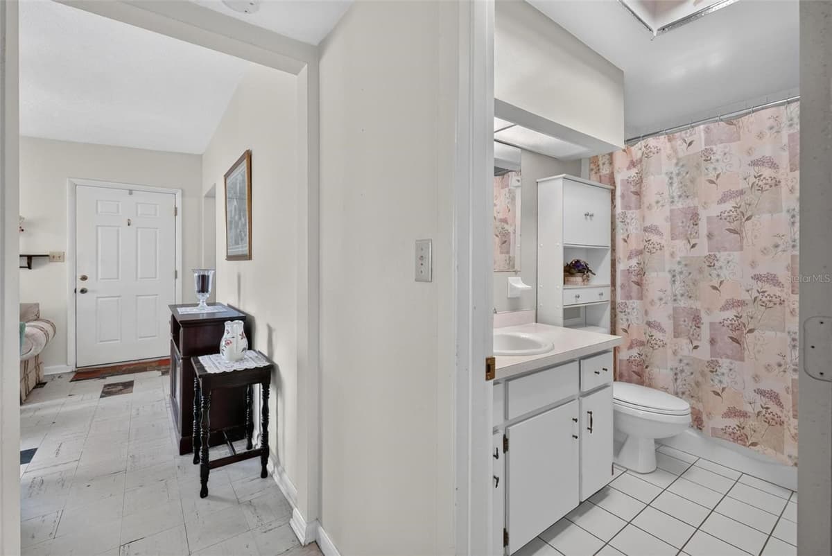 2514 DRAKE DRIVE — photo 38 of 46