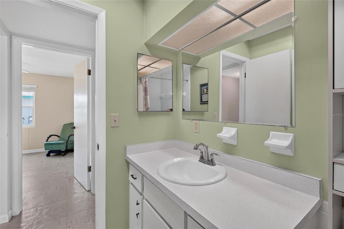 2514 DRAKE DRIVE — photo 41 of 46