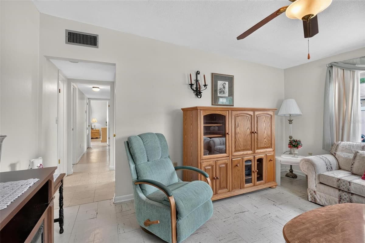 2514 DRAKE DRIVE — photo 43 of 46