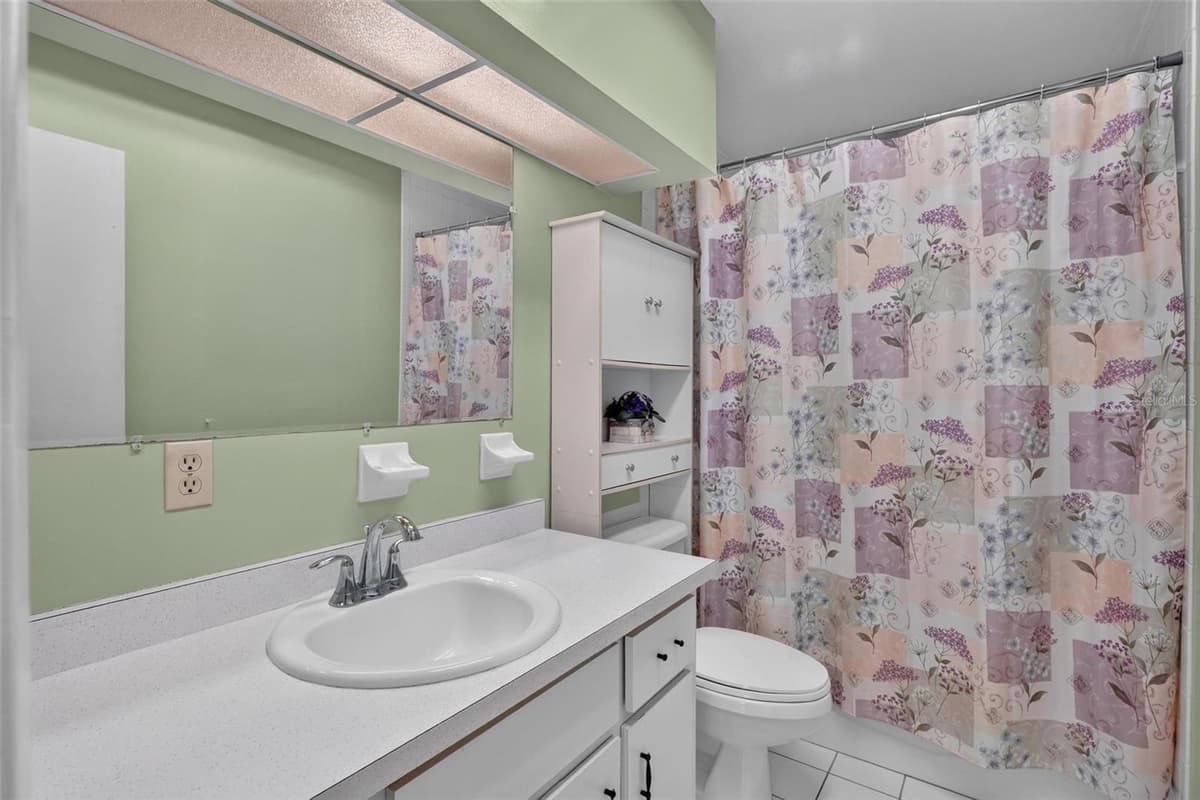 2514 DRAKE DRIVE — photo 39 of 46