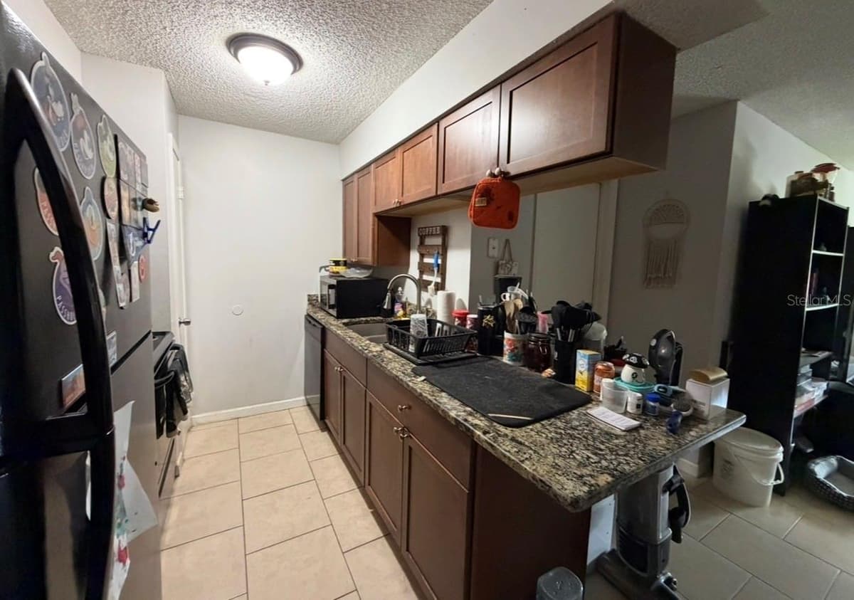 237 RED MAPLE PLACE — photo 6 of 16