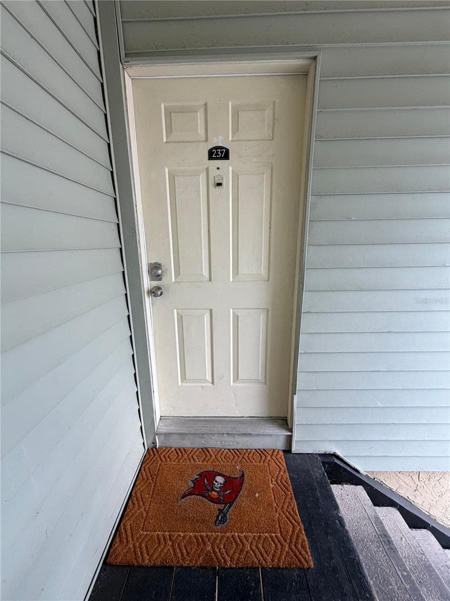 237 RED MAPLE PLACE — photo 3 of 16