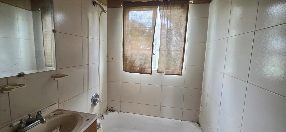 12142 MARGARITA AVENUE — photo 18 of 22