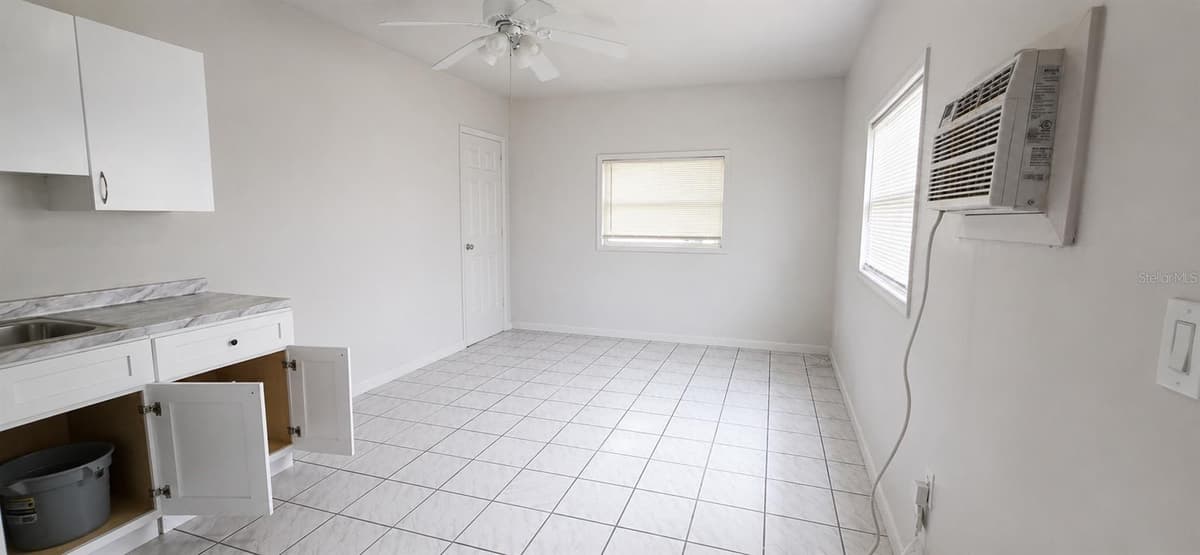 12142 MARGARITA AVENUE — photo 4 of 22