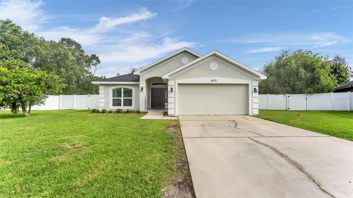 6835 SHADOWCAST LANE — photo 1 of 39