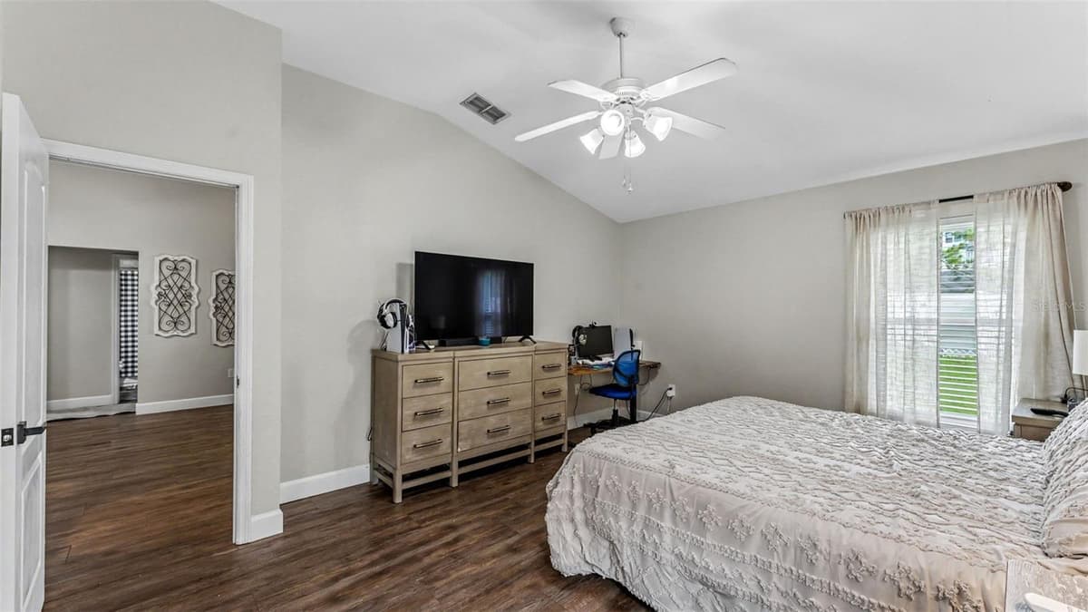 6835 SHADOWCAST LANE — photo 27 of 39