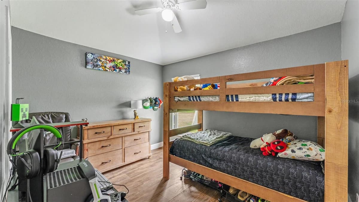 6835 SHADOWCAST LANE — photo 33 of 39