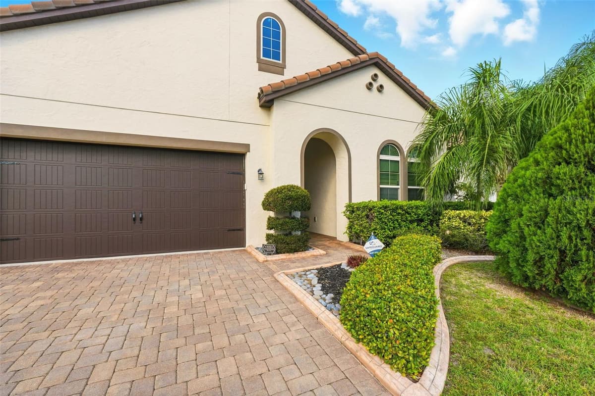 7945 CHILTON DRIVE — photo 4 of 52