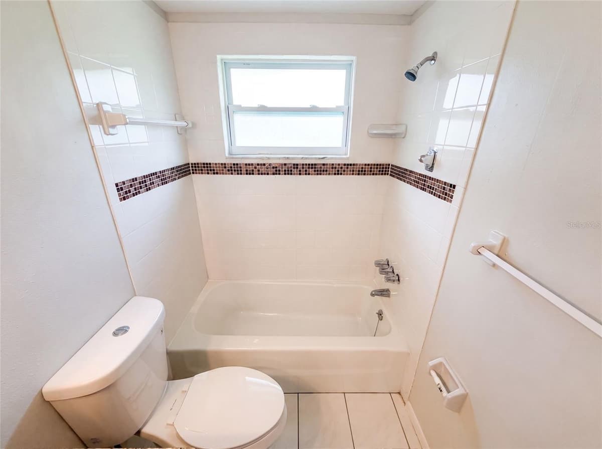 3412 NIXON ROAD — photo 7 of 21