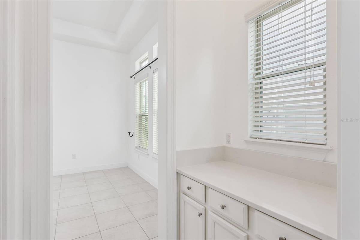 10370 DOTH STREET — photo 12 of 48