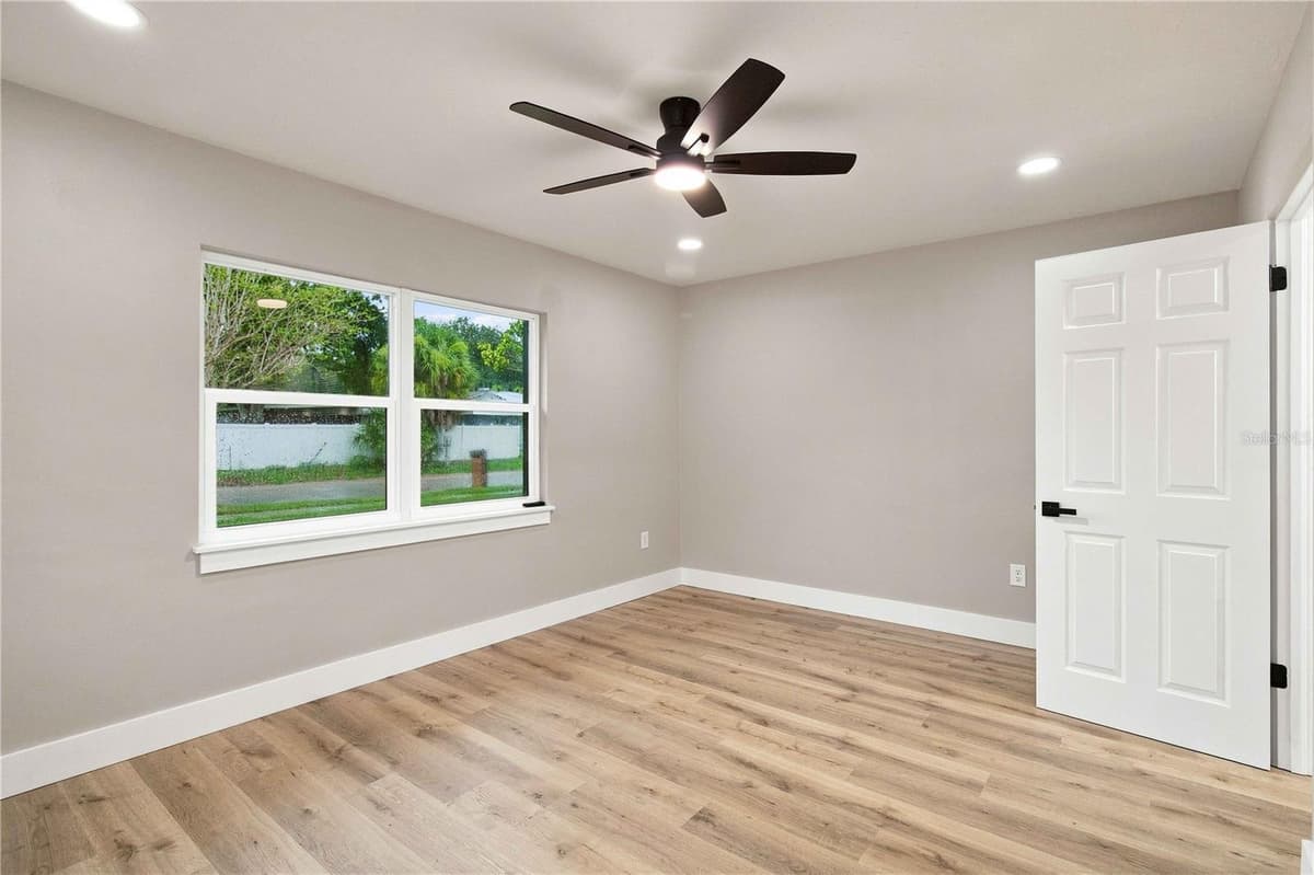 2770 WOOD STREET — photo 33 of 55