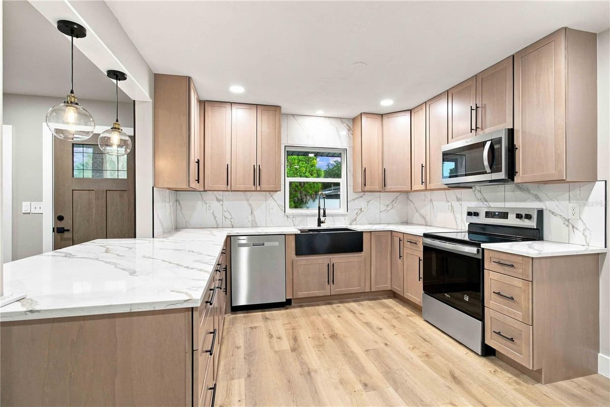 2770 WOOD STREET — photo 12 of 55