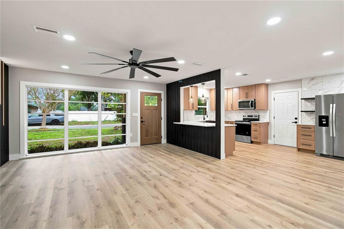 2770 WOOD STREET — photo 18 of 55