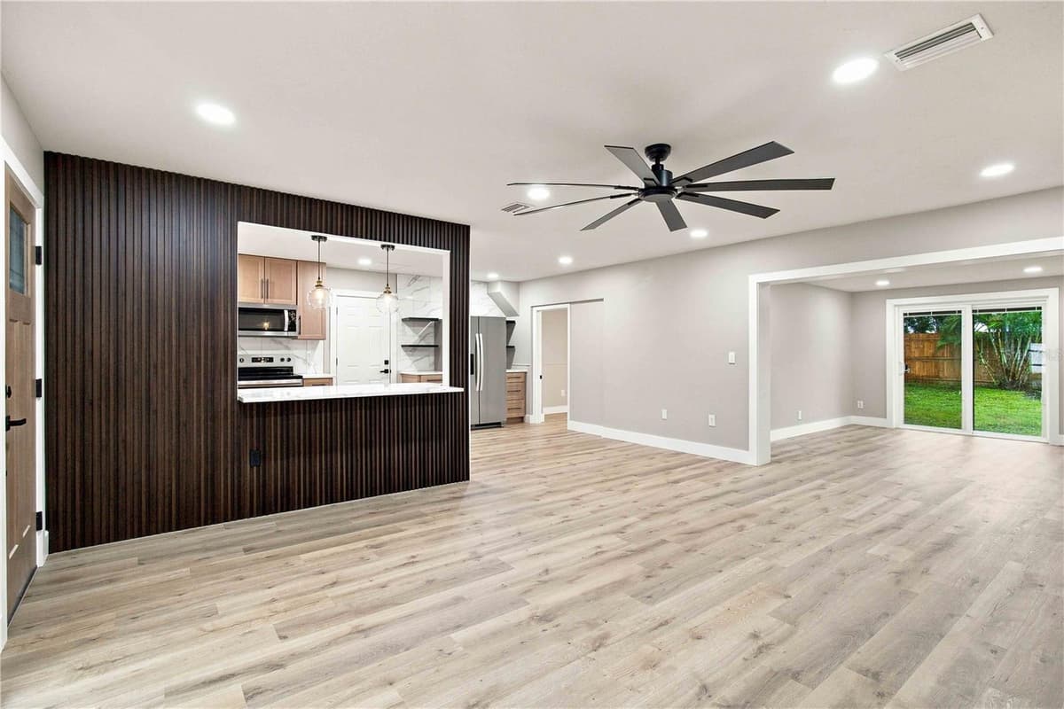 2770 WOOD STREET — photo 20 of 55