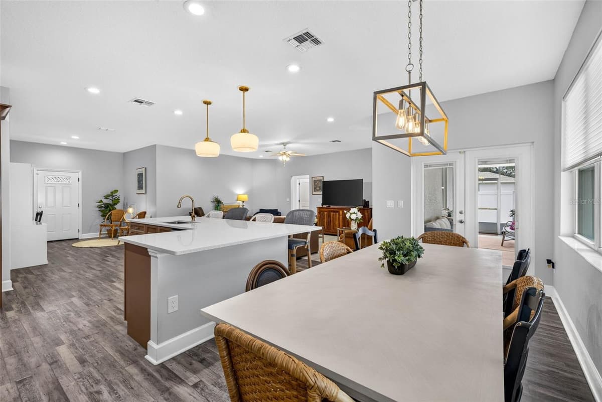 37581 TERI COURT — photo 17 of 54
