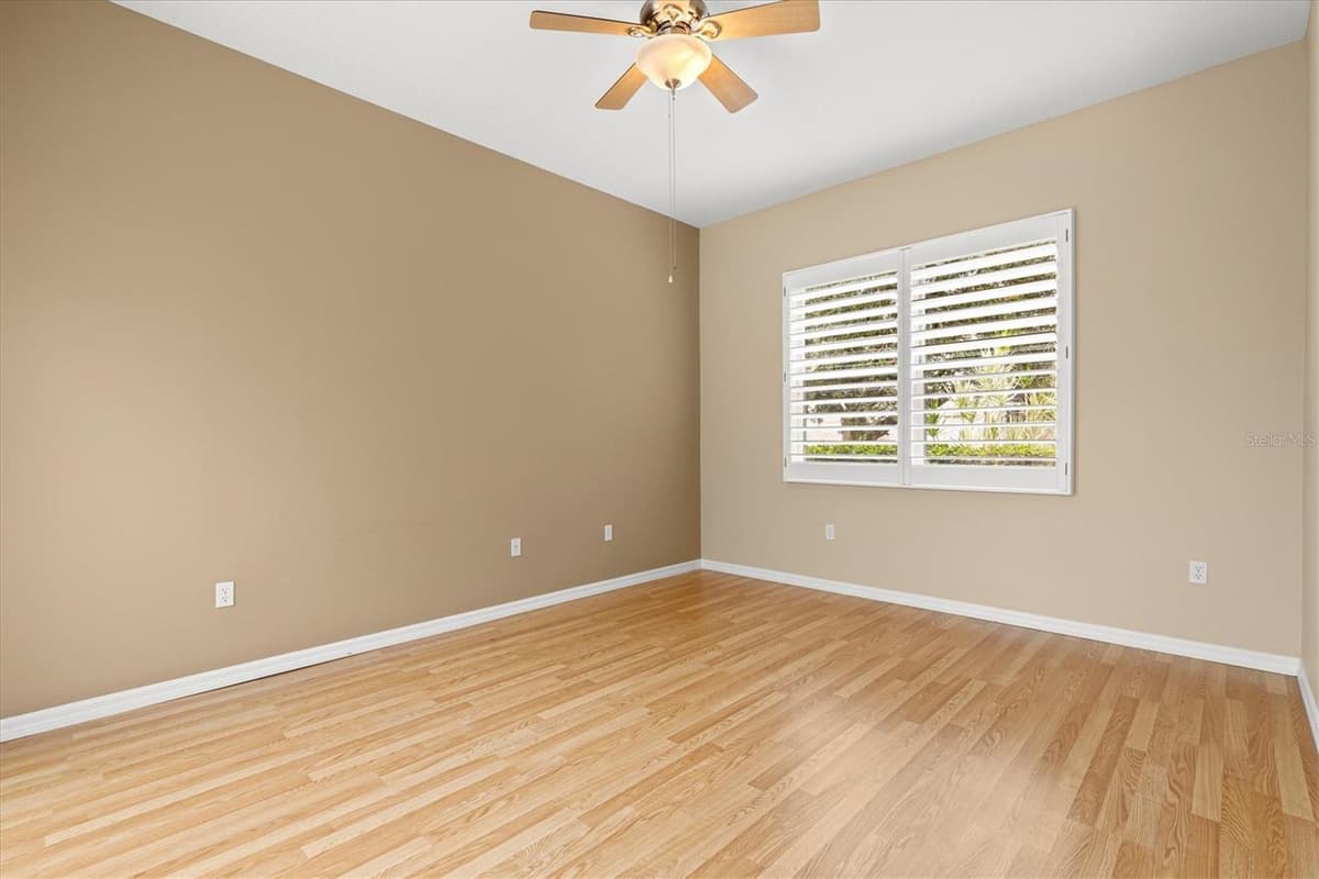 9405 34TH COURT — photo 31 of 48