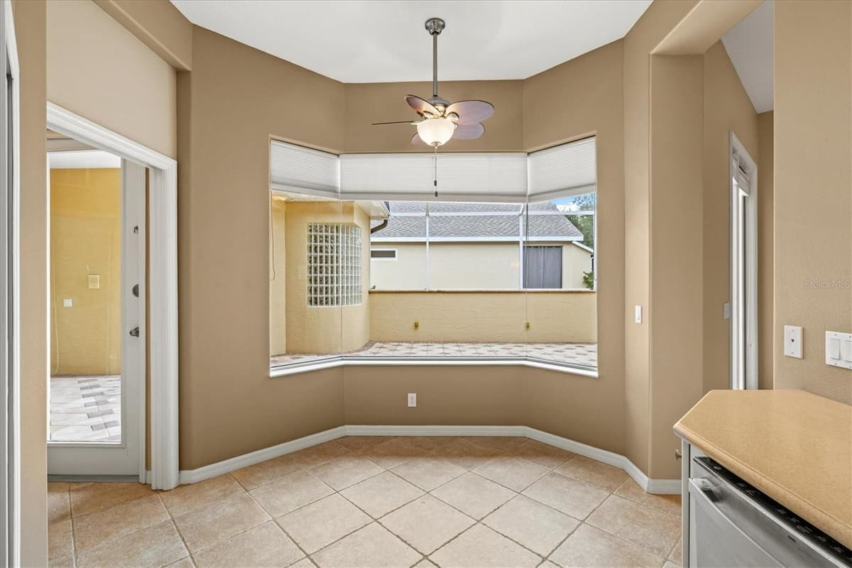 9405 34TH COURT — photo 18 of 48
