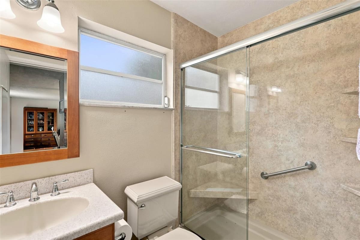 1119 MAYFLOWER AVENUE — photo 18 of 25