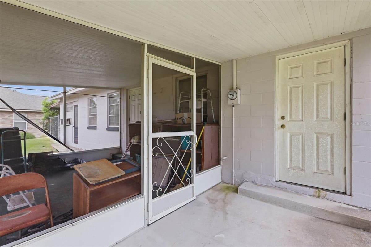 1119 MAYFLOWER AVENUE — photo 20 of 25