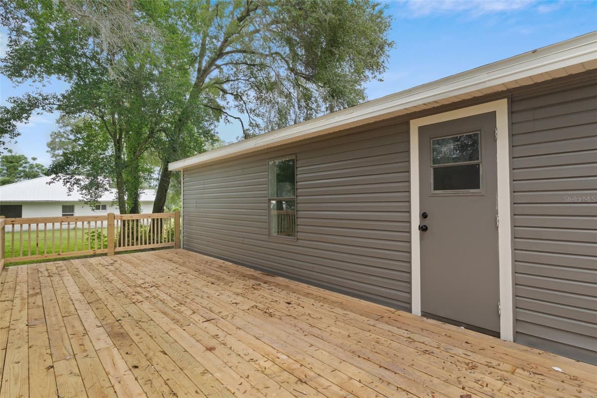 20645 STEWART ROAD — photo 31 of 33