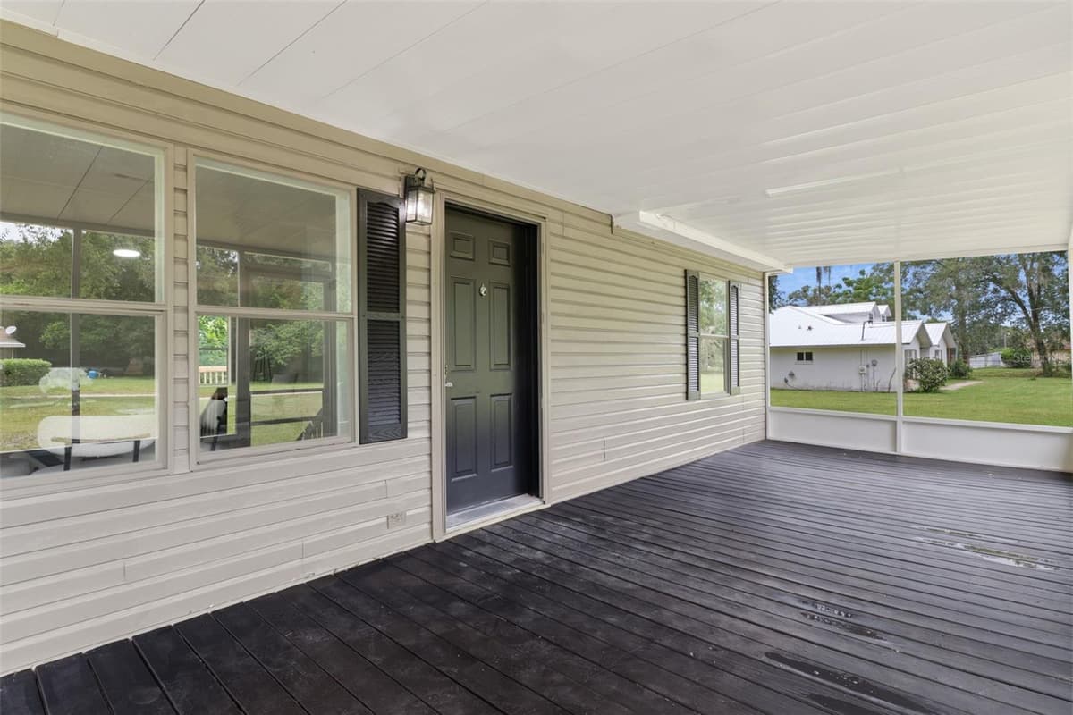 20645 STEWART ROAD — photo 7 of 33