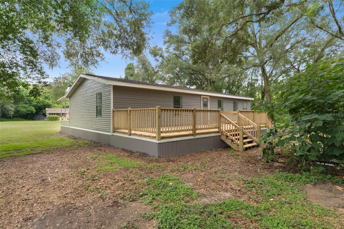 20645 STEWART ROAD — photo 33 of 33