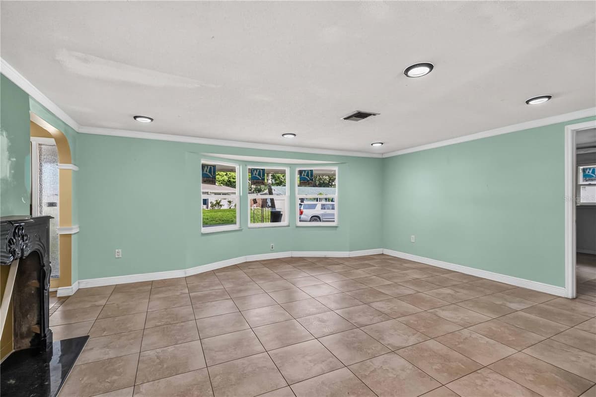 4734 DELMONTE AVENUE — photo 10 of 35
